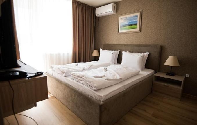 Ново в ПАНАГЮРИЩЕ, Хотел Court Inn: Нощувка със Закуска за 35 лв. или Нощувка и Вечеря за 45 лв. на Човек + безплатно посещение на Исторически забележителности в Панагюрище!