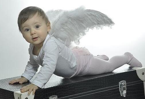 Професионална ПРОЛЕТНА  ФОТОСЕСИЯ + Фотокнига само за 44 лв. от photosesia.com