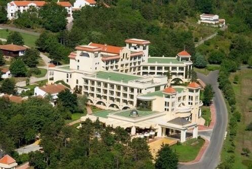 РАННИ ЗАПИСВАНИЯ за Лято 2021 в хотел BELLEVILLE 4*, ДЮНИ: Нощувка на база ALL INCLUSIVE на цена от 87.30 лв. на ЧОВЕК!
