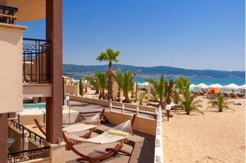 ЛЯТО в Слънчев бряг, Хотел Голдън Ина 4*: Нощувка на база All Inclusive + басейн, чадър и шезлонг на цена от  42.50 лв. на ЧOВЕК