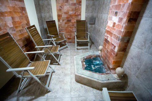 НОВО в САНДАНСКИ, Бутиков хотел AquaSun Hotel and Spa : Нощувкa със закускa за 46 лв. на човек + СПА - ПАКЕТ