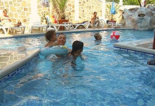 ШОК ЦЕНА за Промо ЛЯТО в Приморско, Хотел Свети Стефан: Нощувка на база All Inclusive на цени от 38.99 лв. на ЧОВЕК + БАСЕЙН, Чадър и Шезлонг