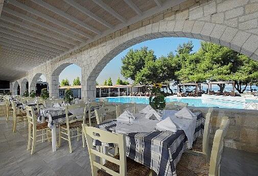ВЕЛИКДЕН в ГЪРЦИЯ, ХАЛКИДИКИ, PORTES BEACH 4*: 3 нощувки със закуски + 3 ВЕЧЕРИ + Празничен ВЕЛИКДЕНСКИ ОБЯД с жива музика само за 399 лв. на Човек!