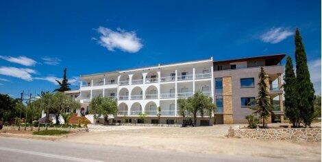 ЛЯТО 2020, остров ТАСОС, Astris Sun Hotel 2*: нощувка със закуска и ВЕЧЕРЯ на цени от 113 лв. За ДВАМА!