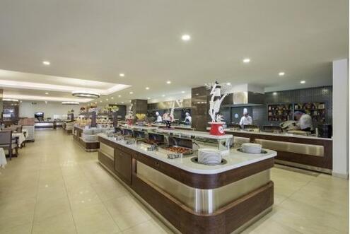 Лято 2021, Кушадасъ в хотел Ramada Kusadasi Golf & SPA Resort Hotel 5* PREMIUM! Чартър + 7 нощувки на база  ALL INCLUSIVE на цени от 958 лв. на ЧОВЕК!