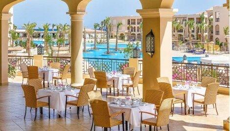 Перлите на ЕГИПЕТ: Чартърен Полет + Нощувка със закуска и вечеря в Мövenpick Hotel & Сasino Сairo 5* + Екскурзия до Пирамидите + Обяд на корабче на НИЛ  + 6 нощувки на база All Inclusive в Jaz Aquamarine 5* Lux от 994 лв. на ЧОВЕК