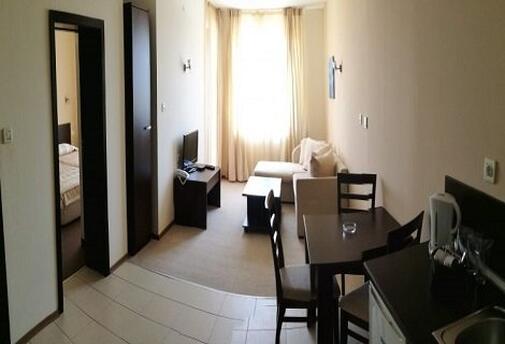 Цяло Лято в Обзор, хотел Казабланка 4* Нощувка на база All Inclusive за 43 лв. на Човек + БАСЕЙН + Чадър и ШЕЗЛОНГ