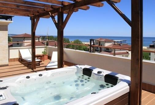 ПЕТЗВЕЗДНО ЛЯТО 2020 в LONG BEACH RESORT & SPA 5*, Шкорпиловци! Нощувка в Апартамент за 143 лв. + Чадъри и Шезлонги на Басейна! БЕЗПЛАТНО НАСТАНЯВАНЕ НА 2 ДЕЦА до 12,99 г.