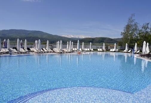 СПА УИКЕНД в луксозния BELCHIN GARDEN 4*: Две Нощувки със закуски +  Комплименти + Wellness пакет на цена от 168 лв. на Човек!