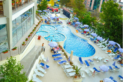 Златни пясъци, Парк хотел Голдън Бийч 4*: Нощувка на база All Inclusive на цени от 44 лв. на Човек + АНИМАЦИЯ + чадър и шезлонг на плаж Ролба + БАСЕЙН, Чадър и ШЕЗЛОНГ