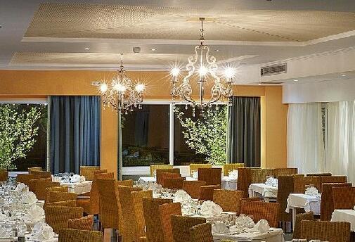ВЕЛИКДЕН в ГЪРЦИЯ, ХАЛКИДИКИ, PORTES BEACH 4*: 3 нощувки със закуски + 3 ВЕЧЕРИ + Празничен ВЕЛИКДЕНСКИ ОБЯД с жива музика само за 399 лв. на Човек!