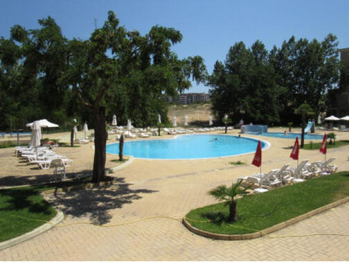 Почивка в НЕСЕБЪР, Хотелски комплекс Каменец: Нощувка на база All Inclusive за 48 лв. на Човек + БАСЕЙН + Чадър и ШЕЗЛОНГ