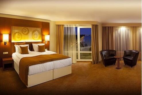 ПЛОВДИВ, Ландмарк Крийк Хотел 4*