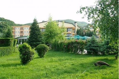 ВЕЛИКДЕН в Струмица,  хотел Сириус 4*! Транспорт + 2 нощувки със закуски + 1 ВЕЧЕРЯ + Празничен Великденски обяд с жива музика + СПА пакет САМО за 239 лв.