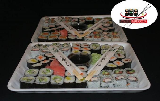 Всички обичат СУШИ! 54 суши хапки с пушена сьомга,филаделфия и херинга САМО за 26.90 лв. или 100 суши хапки с пушена сьомга,филаделфия и бяла херинга за 52.90 лв. от Sushi Market