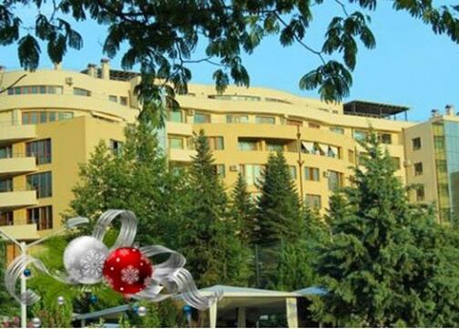 НОВА ГОДИНА в Сандански, Семеен хотел Ботаника 3*: ПАКЕТ от 3 Нощувки със закуски и ПРАЗНИЧНА ВЕЧЕРЯ само за 235 лв. на ЧОВЕК!