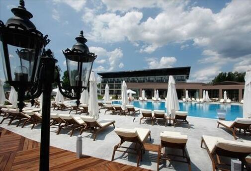 СПА УИКЕНД в луксозния BELCHIN GARDEN 4*: Две Нощувки със закуски + Wellness пакет на цена от 168 лв. на Човек!