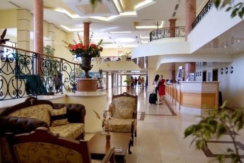 РАННИ ЗАПИСВАНИЯ за Лято 2021 в хотел BELLEVILLE 4*, ДЮНИ: Нощувка на база ALL INCLUSIVE на цена от 87.30 лв. на ЧОВЕК!