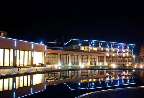 СПА УИКЕНД в луксозния BELCHIN GARDEN 4*: Две Нощувки със закуски +  Комплименти + Wellness пакет на цена от 168 лв. на Човек!