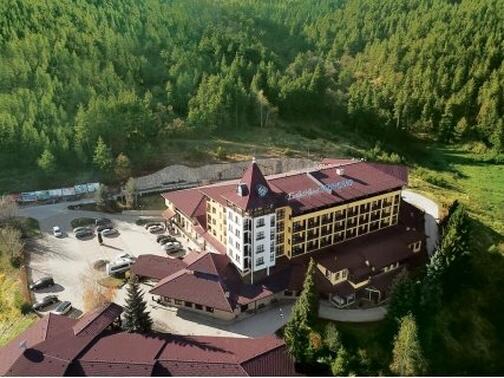5-звезден СПА-РАЙ във ВЕЛИНГРАД, Гранд хотел Велинград 5*: Нощувка със Закуска и Вечеря за 79 лв. +  ДЕЦА до 12 год. БЕЗПЛАТНО + Вътрешни Минерални басейни, СПА пакет и Детски кът