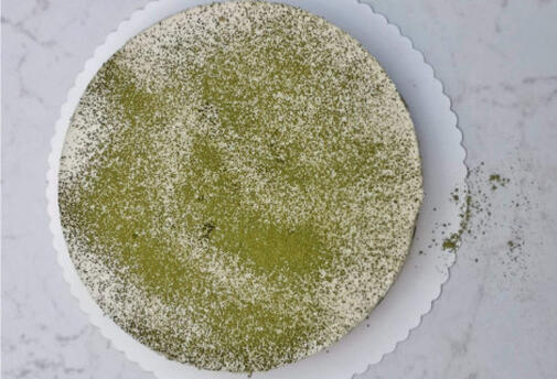 НОВО! Сурова здравословна ТОРТА с висококачествени продукти + Кутия сурови бонбони Рафаело + Бутилка Малиново вино САМО за 59.95 лв. от Храна за щастие
