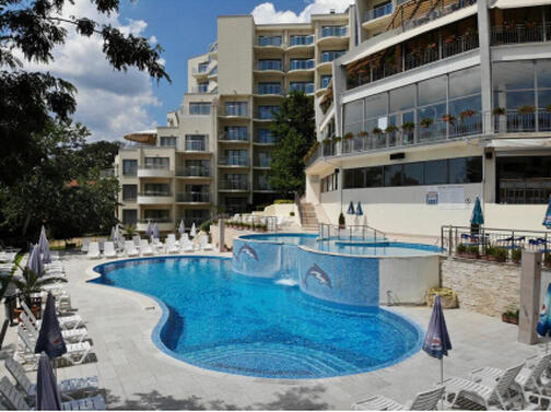 Златни пясъци, Парк хотел Голдън Бийч 4*: Нощувка на база All Inclusive за 72 лв. на Човек + АНИМАЦИЯ + чадър и шезлонг на плаж Ролба + БАСЕЙН, Чадър и ШЕЗЛОНГ