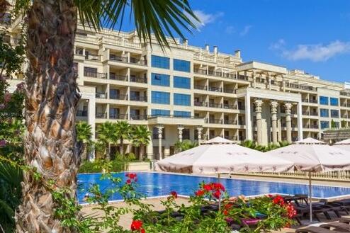 ЛУКС в ЗЛАТНИ ПЯСЪЦИ, Хотел ARGISHT PARTEZ 4*, на 150 метра от плажа: Нощувка на база All Inclusive за 80 лв. + Анимация + Дете до 11.99 год. БЕЗПЛАТНО