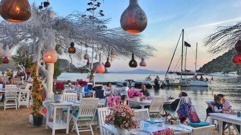 Перлите на ЕГЕЯ! Транспорт с автобус + 7 нощувки със Закуски и ВЕЧЕРИ в хотели 3* в Мармарис, Кушадасъ, Айвалък и Памуккале + Богата туристическа програма в Измир, Бодрум, Пергамон, Асклепион, Хиераполис, Памуккале и Троя САМО за 529 лв. на Човек