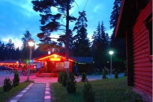 Зима в БОРОВЕЦ, Вилни Селища ЯГОДА и МАЛИНА: Нощувка в Самостоятелна ВИЛА на цени от 159 лв. за ЧЕТИРИМА!