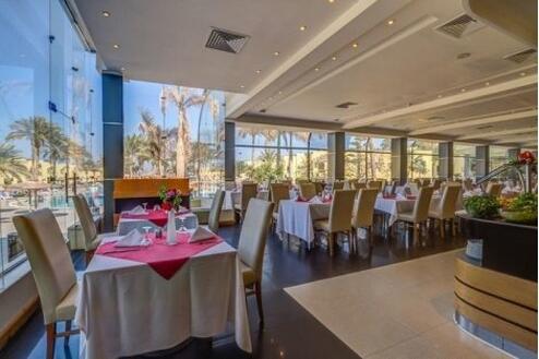 Перлите на Египет в хотел Palm Beach 4*! Чартърен Полет с трансфери + 1 нощувка със закуска и вечеря в Кайро + Екскурзия до Пирамидите + 6 нощувки на база ALL INCLUSIVE на цени от 1227 лв. на ЧОВЕК!