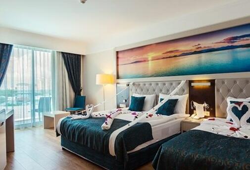 Лято 2020, Алания - АНТАЛИЯ, хотел THE LUMOS DELUXE RESORT 5*! Автобусен ТРАНСПОРТ + 7 нощувки на база  ULTRA ALL INCLUSIVE + на цени от 486 лв. на ЧОВЕК!